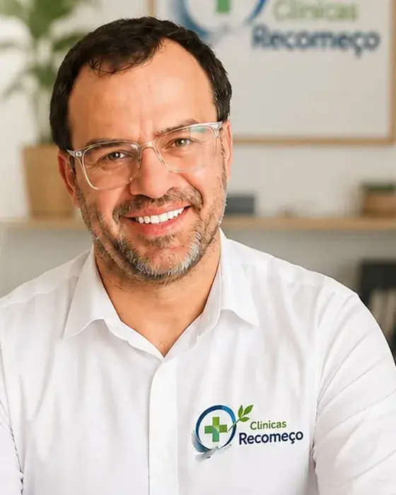 José Hamilton Tavares Junior, psicólogo colaborador das Clínicas Recomeço