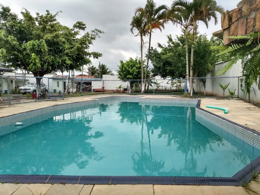 Piscina da Unidade Masculina Peruíbe 02, unidade masculina da rede credenciada das Clínicas Recomeço para tratamento de dependência química e alcoolismo em Peruíbe - SP.